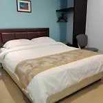 Tiong Hua Hotel